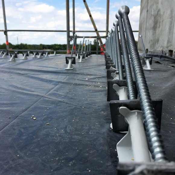 Baustelle Fachdach Verschraubung